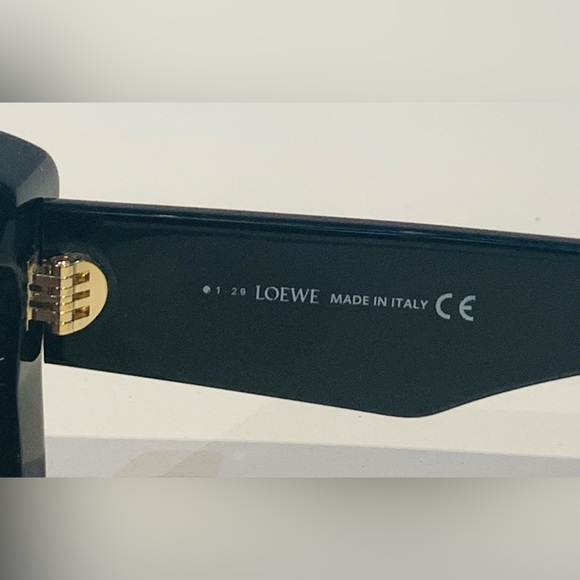 New Women’s LOEWE Sunglasses - Picture 6 of 8